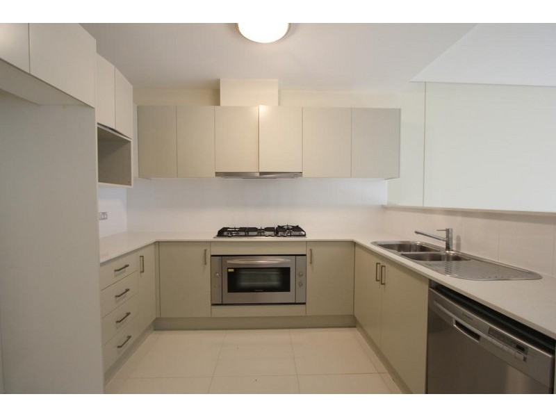 8/23-35  Crane Road, Castle Hill NSW 2154