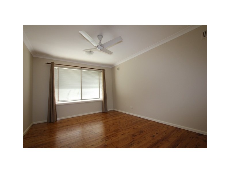 44 Balmoral Road, Northmead NSW 2152