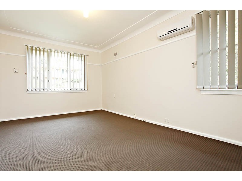 16 Iwunda Road, Lalor Park NSW 2147