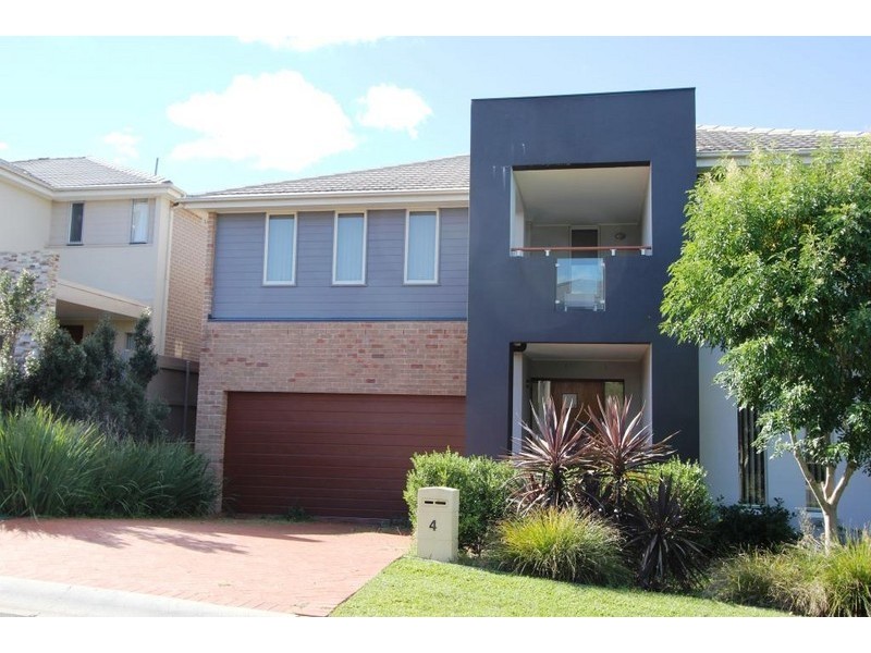 4 Newport Way, Stanhope Gardens NSW 2768