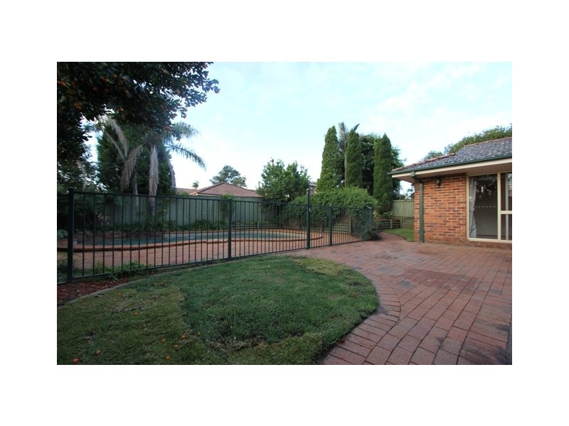 9 Clinton Street, Quakers Hill NSW 2763