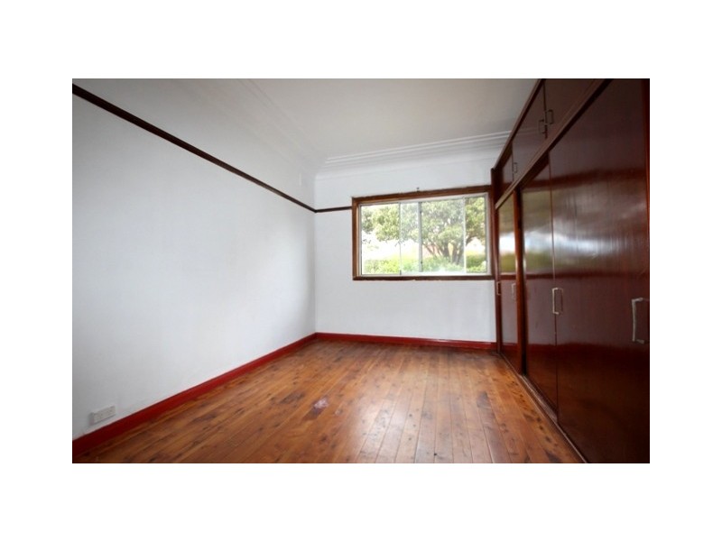 13 Moir Avenue, Northmead NSW 2152