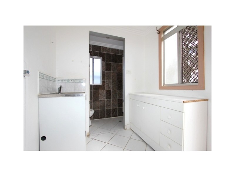 13 Moir Avenue, Northmead NSW 2152