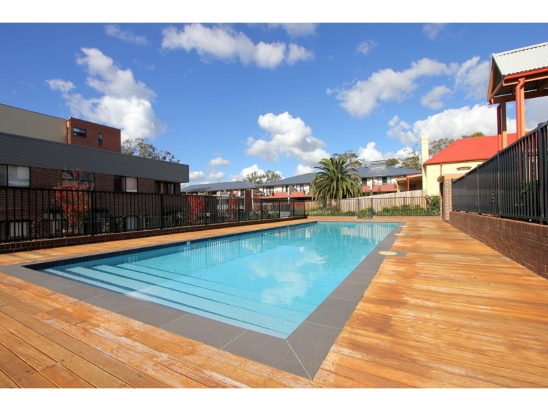 2/1 Russell Street, Baulkham Hills NSW 2153