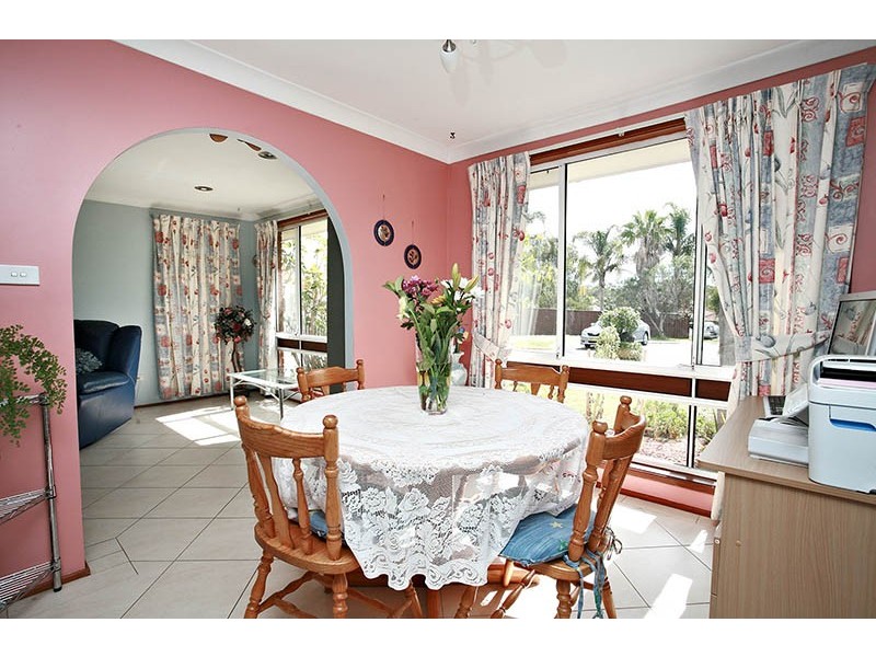 16 Icarus Place, Quakers Hill NSW 2763