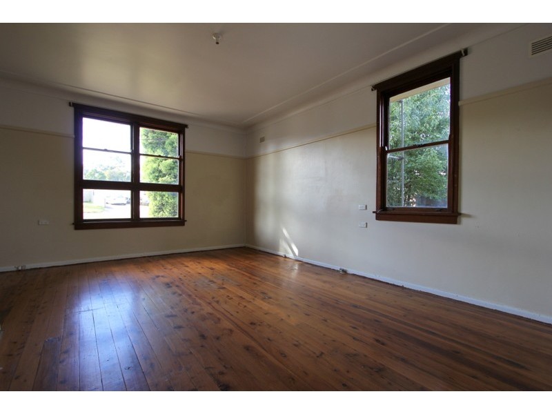 8 Ibis Road, Lalor Park NSW 2147