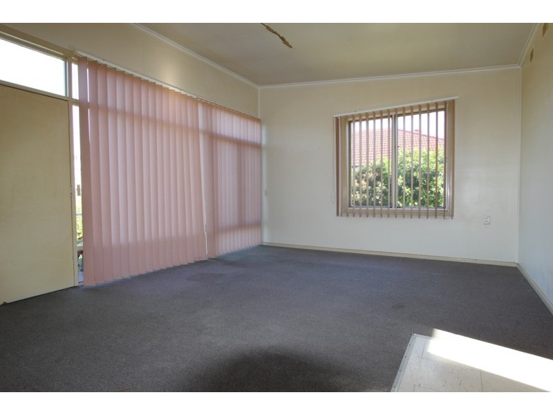 12 John Dwyer Road, Lalor Park NSW 2147