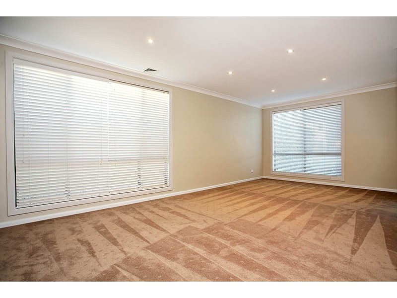 4 St Andrews Way, Rouse Hill NSW 2155
