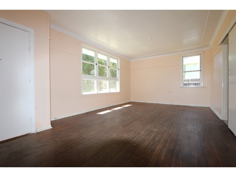 16 Hayes Road, Seven Hills NSW 2147