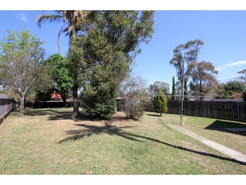 16 Hayes Road, Seven Hills NSW 2147