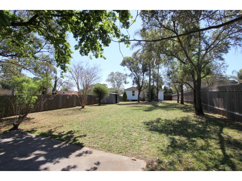 16 Hayes Road, Seven Hills NSW 2147