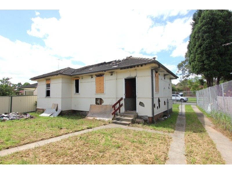 2 Lowry Road, Lalor Park NSW 2147