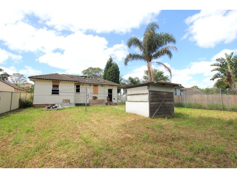 2 Lowry Road, Lalor Park NSW 2147