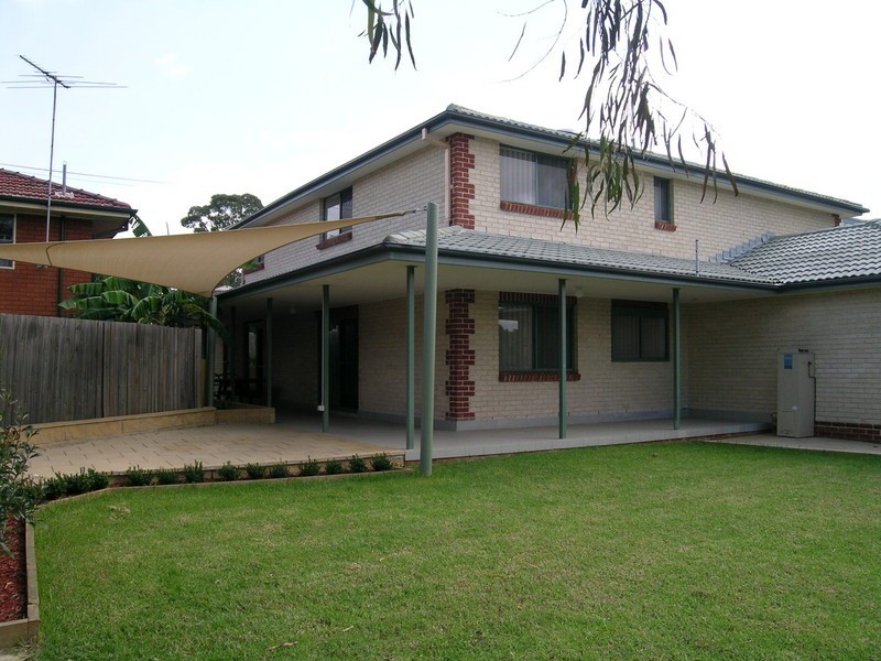 11 Watkins Road, Baulkham Hills NSW 2153