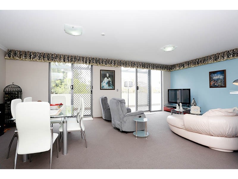 30/12-18 Sherwin Avenue, Castle Hill NSW 2154