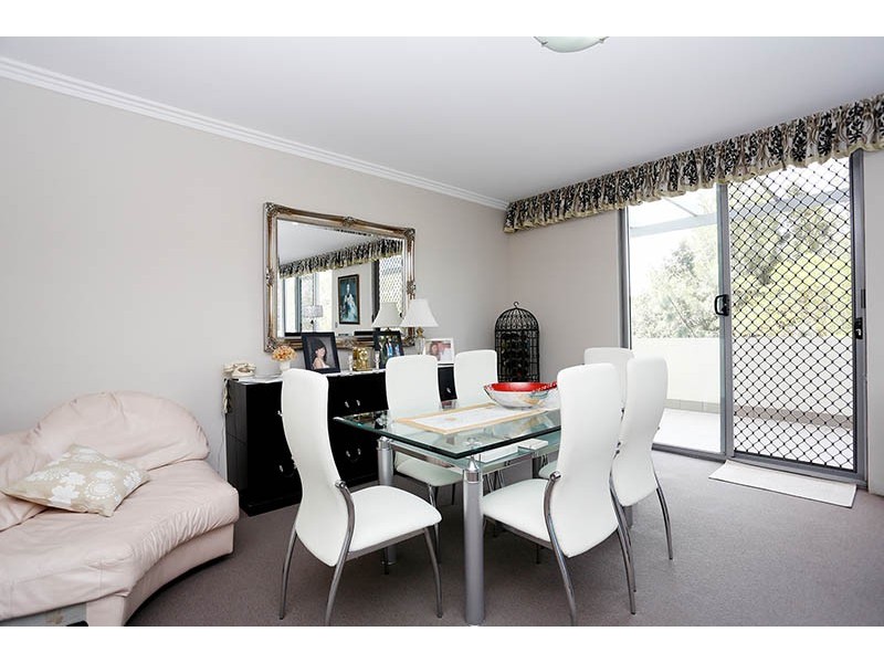 30/12-18 Sherwin Avenue, Castle Hill NSW 2154