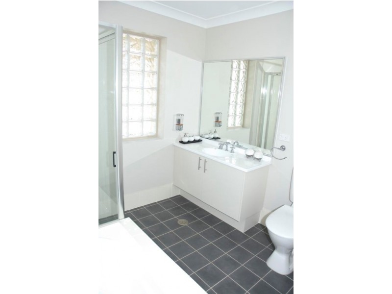 6 Castleford Terrace, Stanhope Gardens NSW 2768