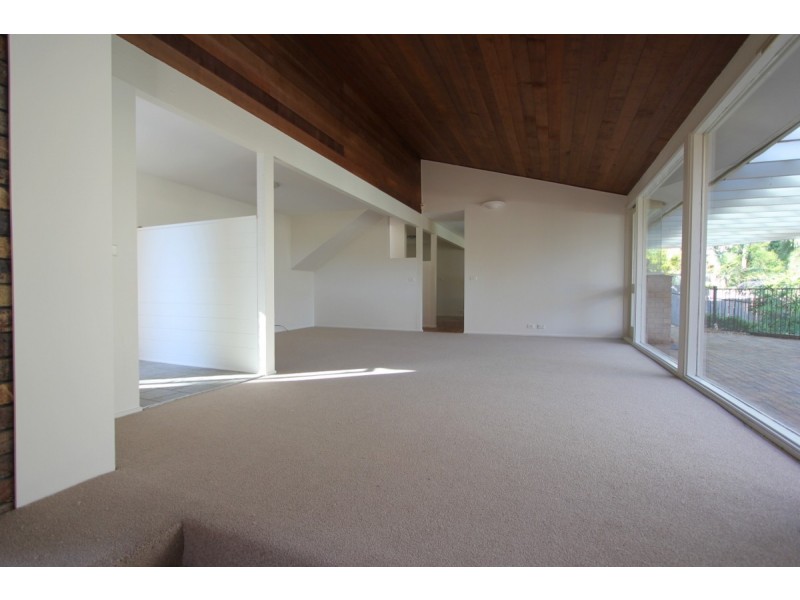 12 Kanangra Avenue, Baulkham Hills NSW 2153