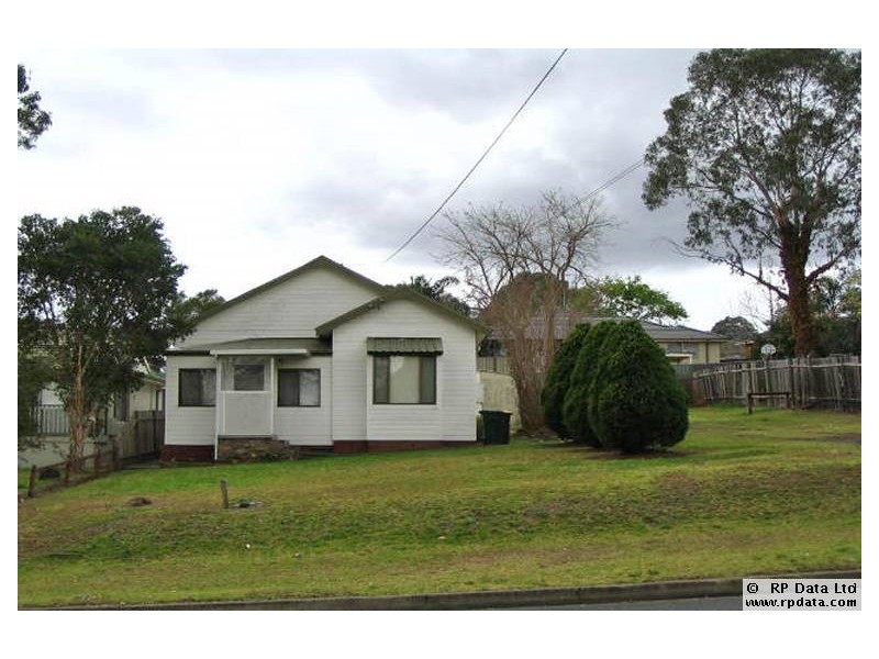 33 Coronation Road, Baulkham Hills NSW 2153