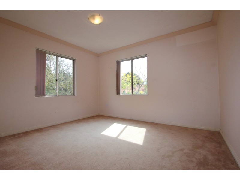 9/2 Conie Avenue, Baulkham Hills NSW 2153