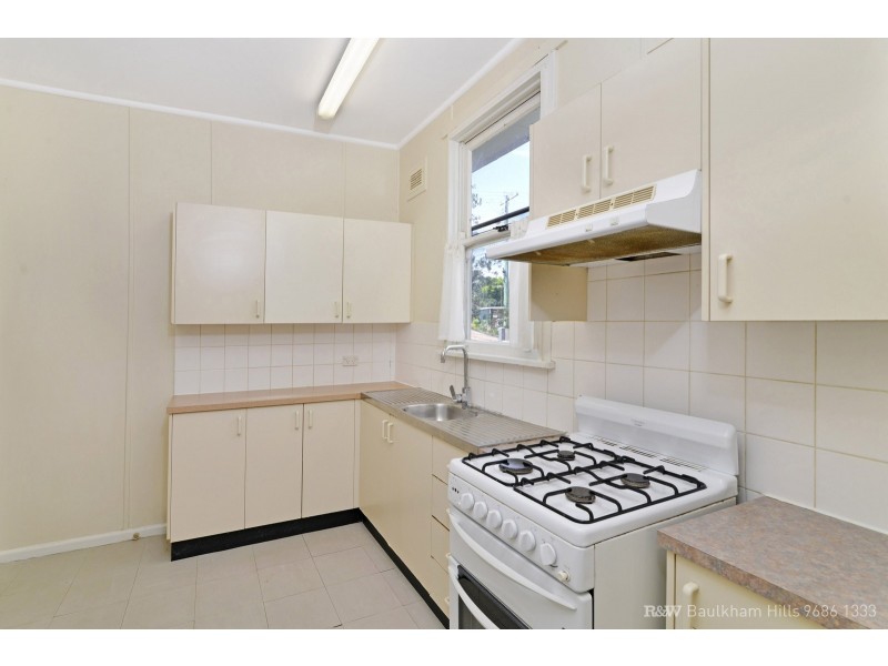 8 Ibis Road, Lalor Park NSW 2147