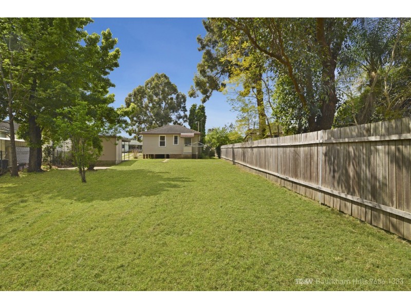 8 Ibis Road, Lalor Park NSW 2147