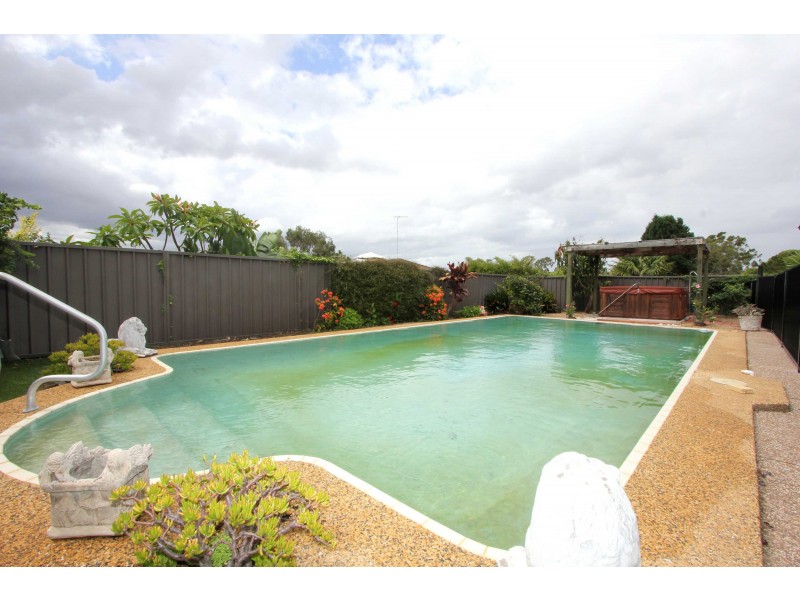 77 Merindah Road, Baulkham Hills NSW 2153