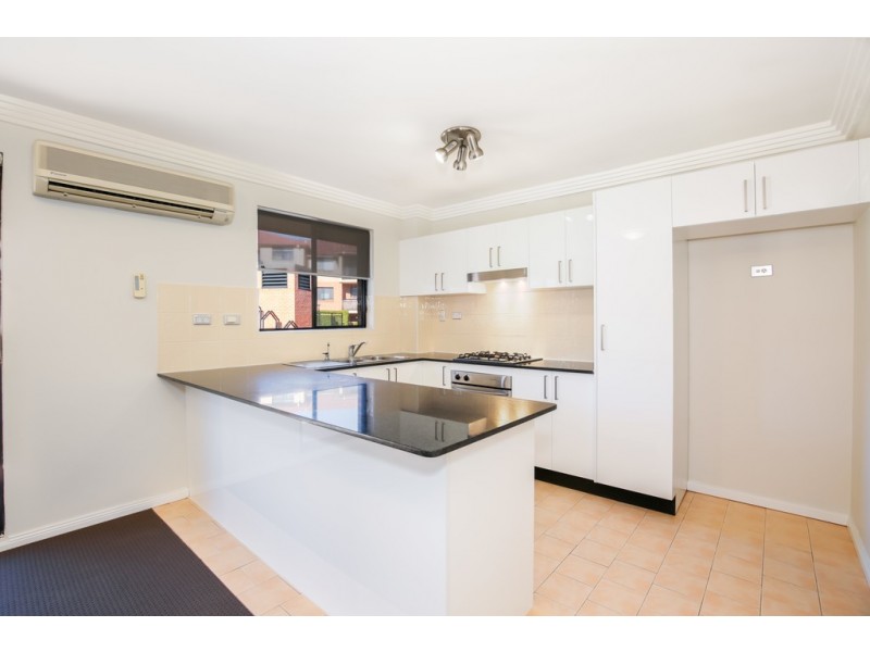 35/49 Dobson Crescent, Baulkham Hills NSW 2153