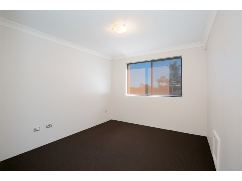 35/49 Dobson Crescent, Baulkham Hills NSW 2153