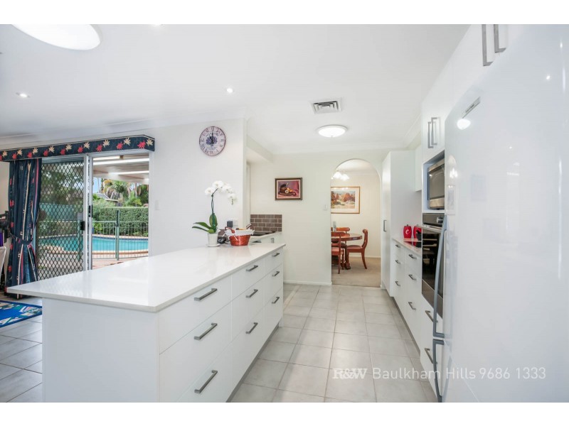 9 Crestwood Drive, Baulkham Hills NSW 2153