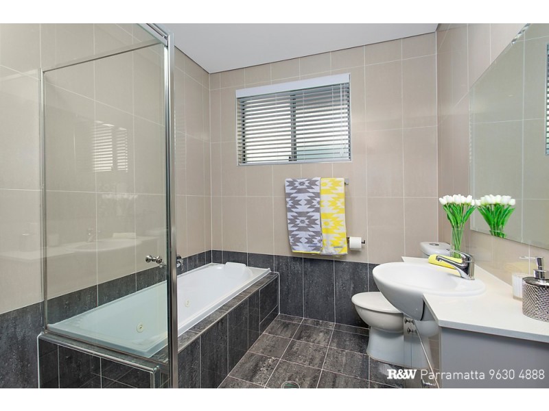 19/22-24A Parkside Lane, Westmead NSW 2145