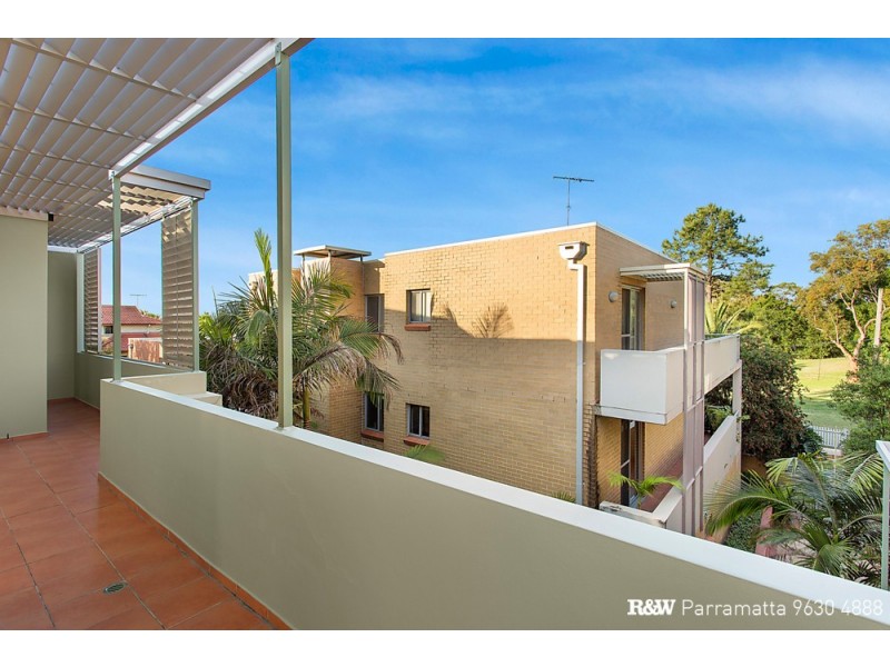 19/22-24A Parkside Lane, Westmead NSW 2145