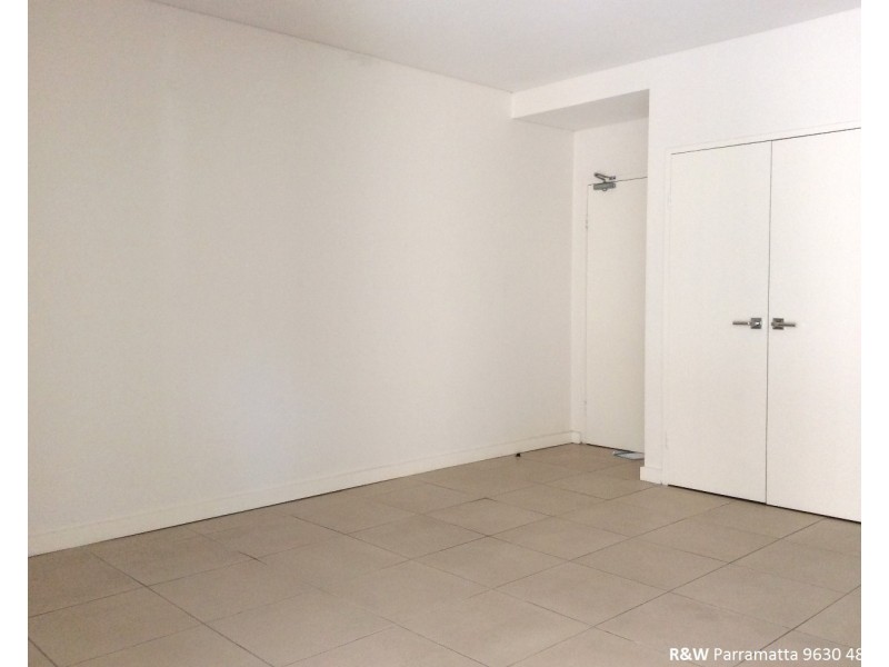 28/5-11 Howard Avenue, Northmead NSW 2152