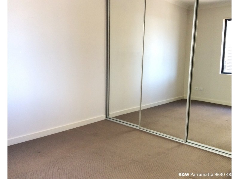 28/5-11 Howard Avenue, Northmead NSW 2152