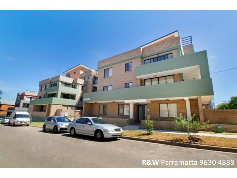 33/5-11 Howard Avenue, Northmead NSW 2152