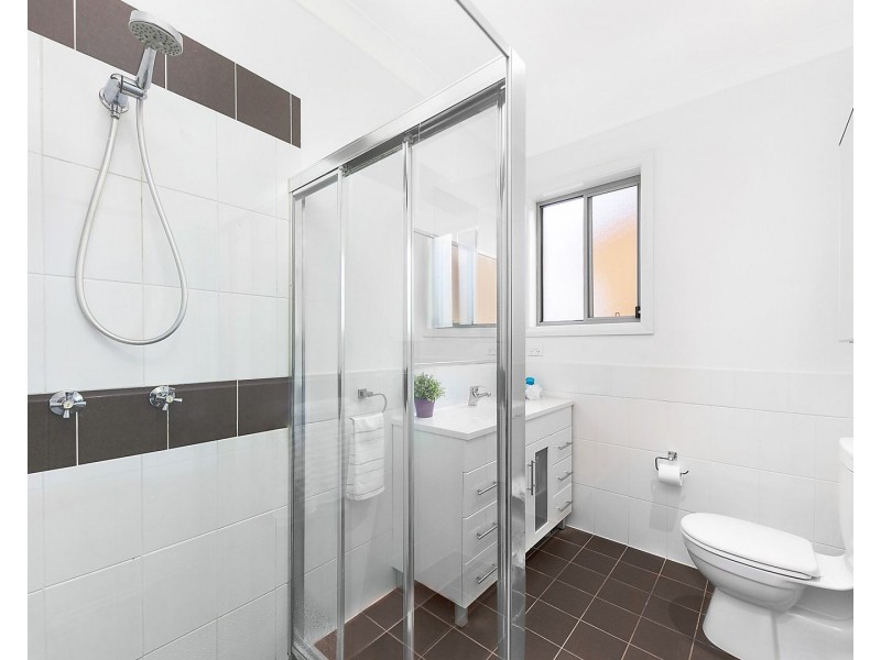 4/17 Mimosa Avenue, Toongabbie NSW 2146