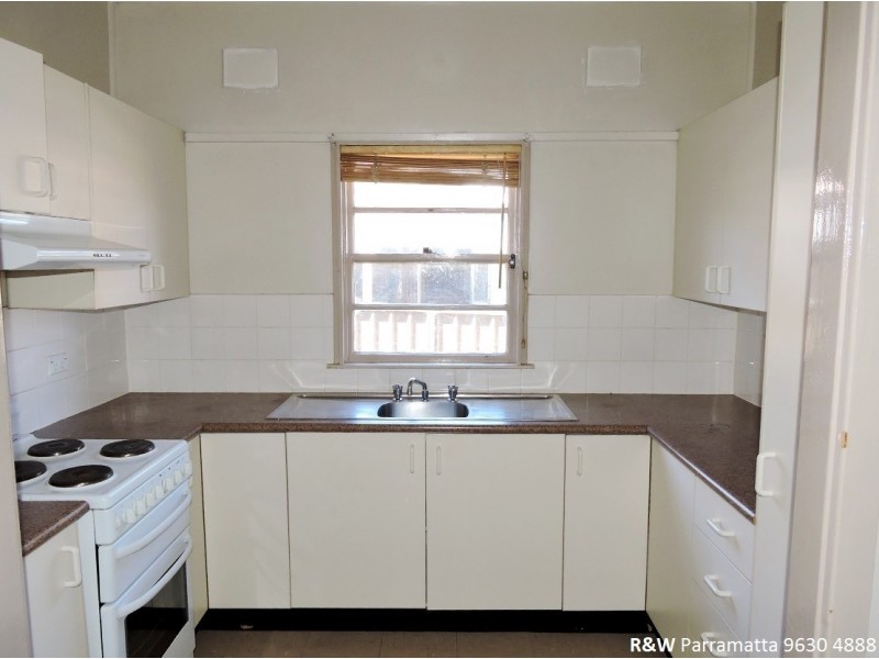 18 Rowley Street, Pendle Hill NSW 2145