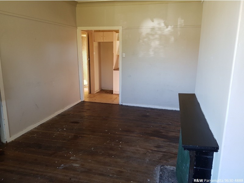 8 Campbell Hill Road, Guildford NSW 2161