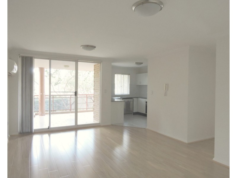 10/31-33 Moss Place, Westmead NSW 2145