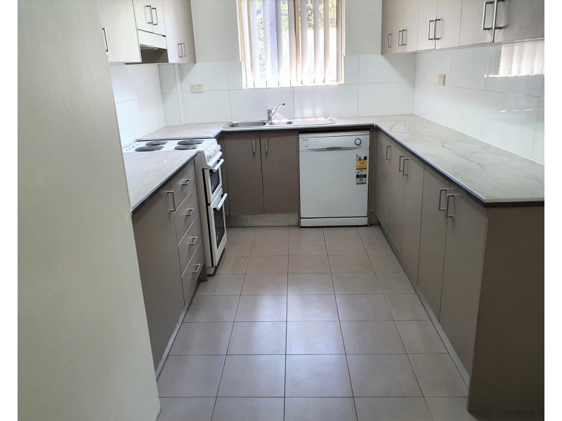 4/8-10 Queens Road, Westmead NSW 2145