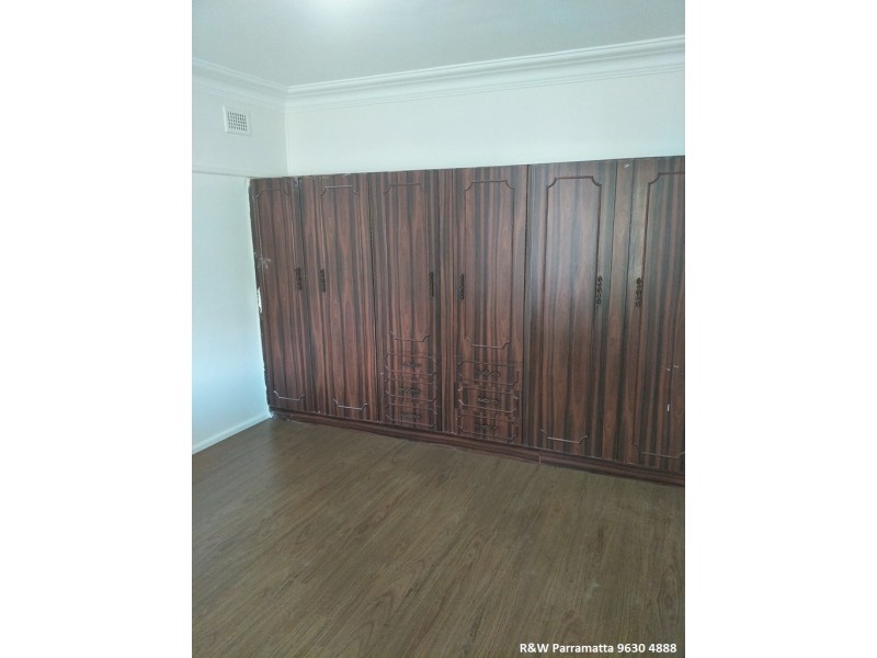 27 Derbyshire Avenue, Toongabbie NSW 2146