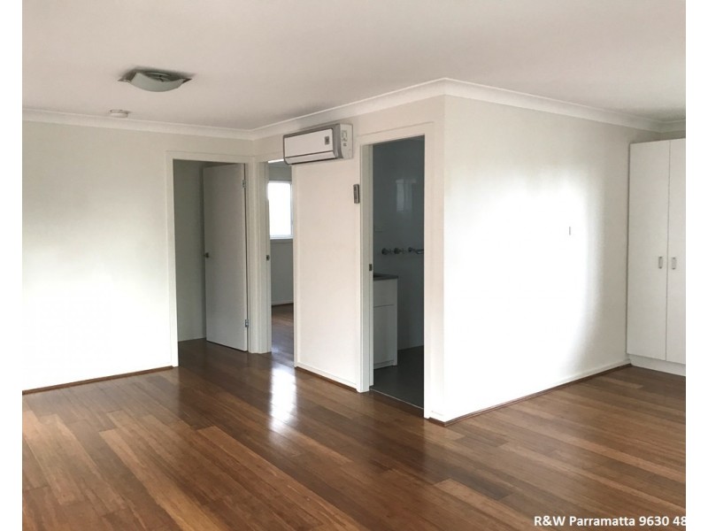 5A Gloucester Ave, Merrylands NSW 2160