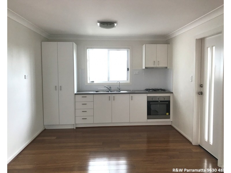 5A Gloucester Ave, Merrylands NSW 2160