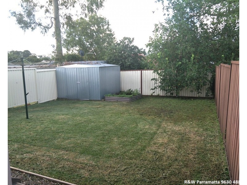 5A Gloucester Ave, Merrylands NSW 2160