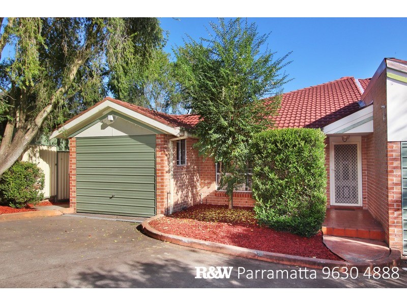 2/4 Tungarra Road, Girraween NSW 2145