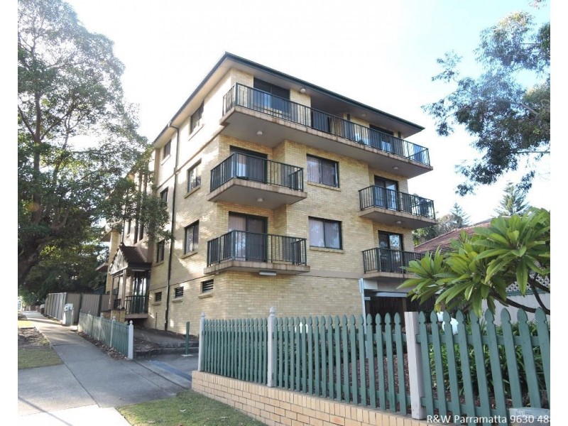 2/5 Dunlop Street, North Parramatta NSW 2151