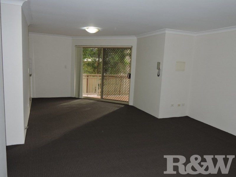 2/30 Memorial Avenue, Merrylands NSW 2160