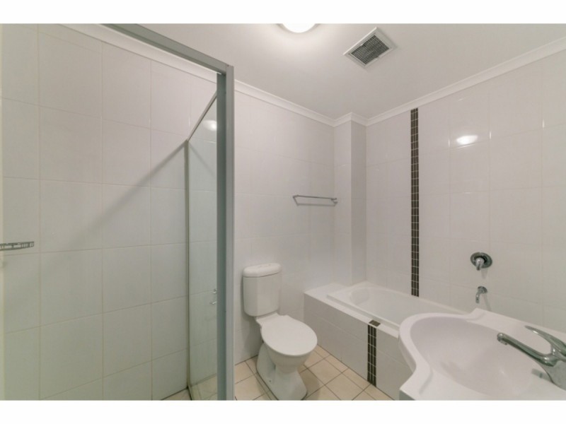 8/1-3 Howard Avenue, Northmead NSW 2152