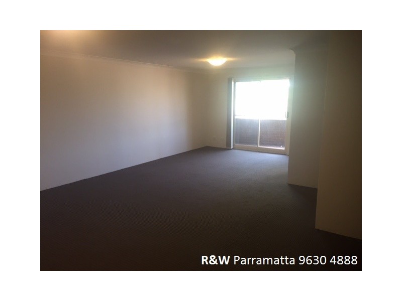 2/8-10 Queens Road, Westmead NSW 2145