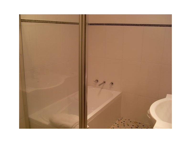 77 Warren Street, Woodpark NSW 2164